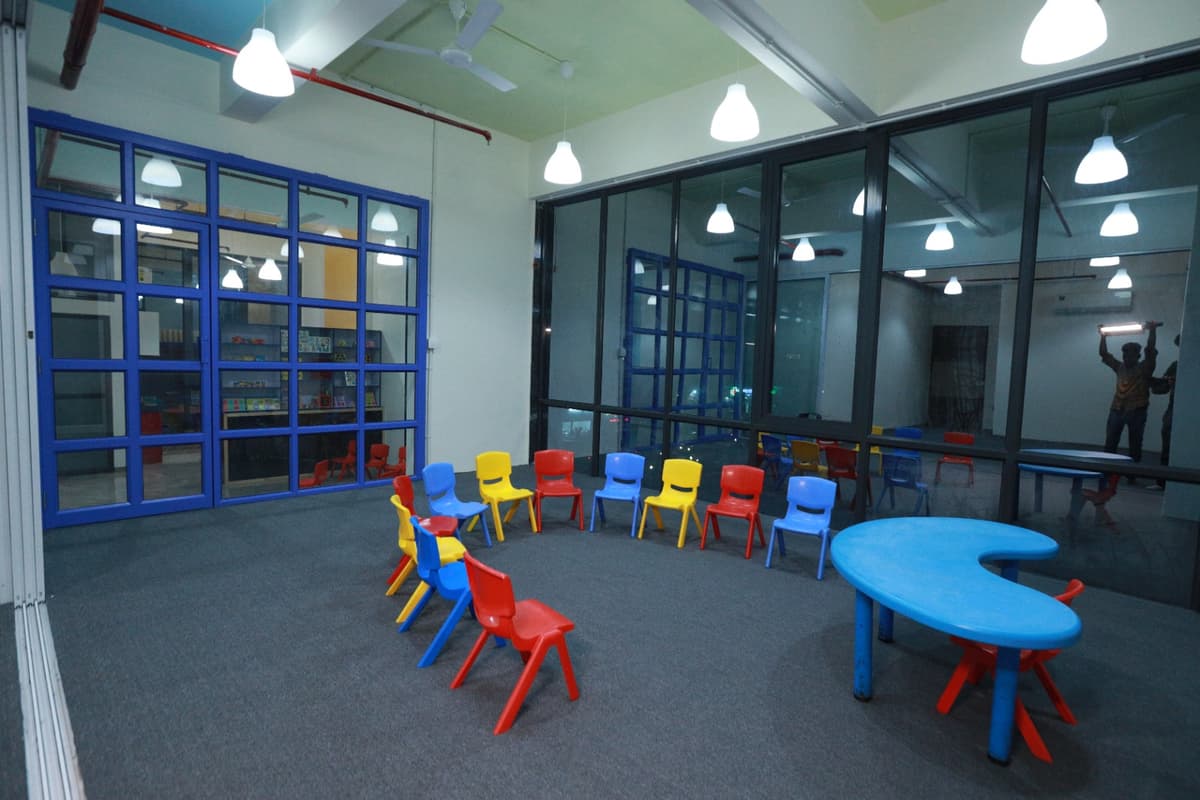 Children enjoying art and craft at Tappy Toes